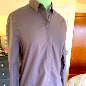 Everlane gray button down with hidden placket